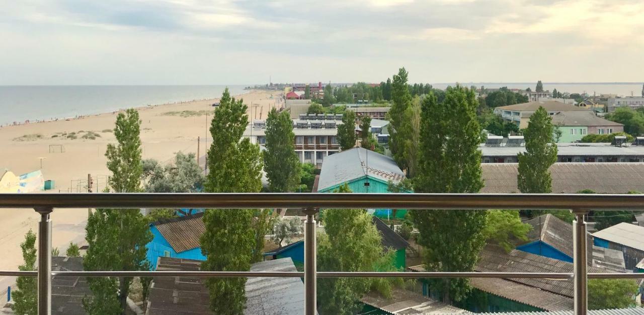 Hotel Золотий Лев Satoka Exterior foto